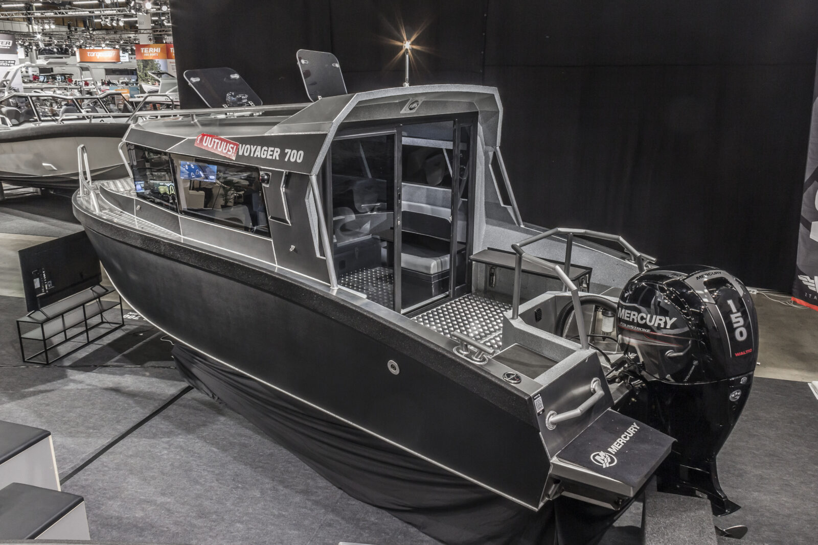 VOYAGER 700 CABIN více informací na www.vboats.cz - Image 4